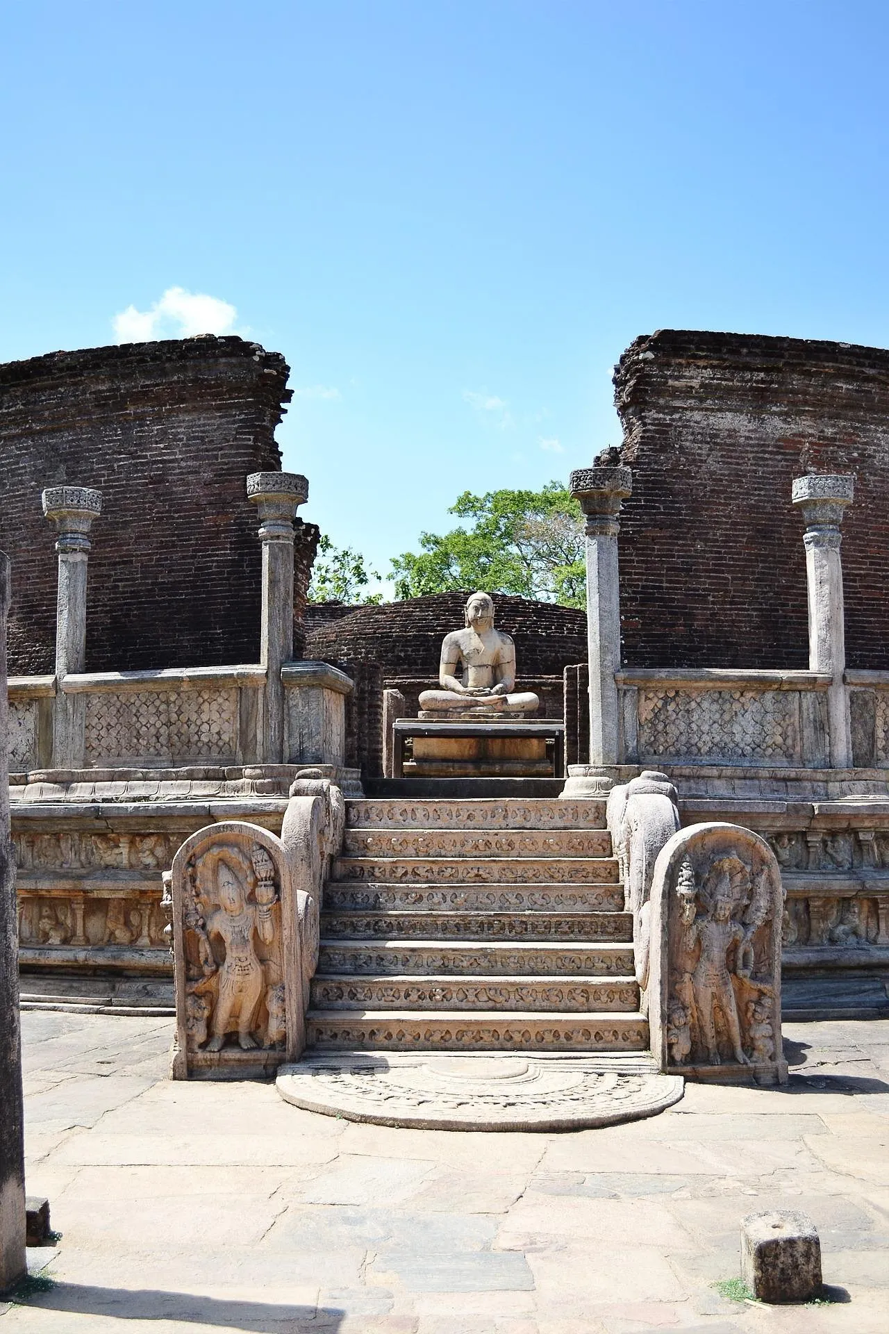 nuzree-polonnaruwa-185290_1920